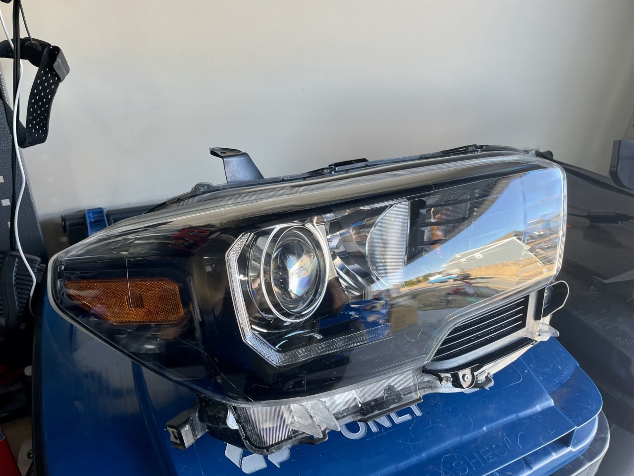 Charlotte area- 2019 Oem Pro headlights | Tacoma World