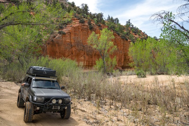 4runner baracks.jpg