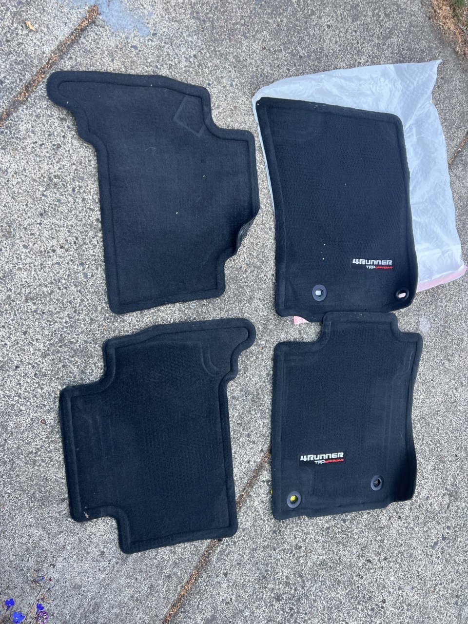 4Runner floor mats.jpg