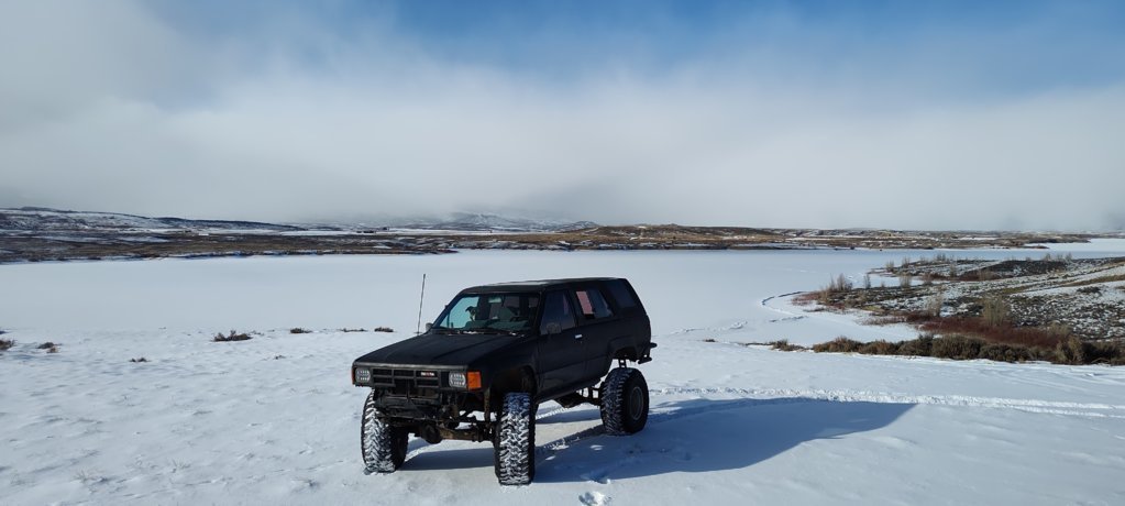 4runner snow 2.jpg
