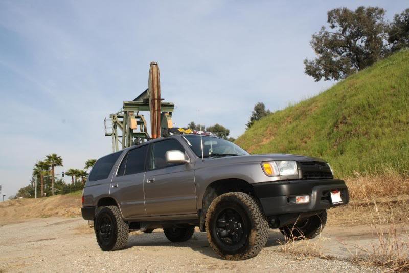 4runnerlifted17_87a7fd380e5794d971580a04a2c68da1efb6c710.jpg