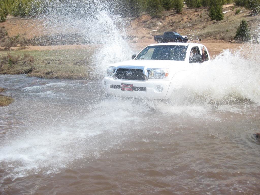 4Wheeling5-16-09068_5c4671abad56b38ac24a5cf55e5881f238e465ce.jpg