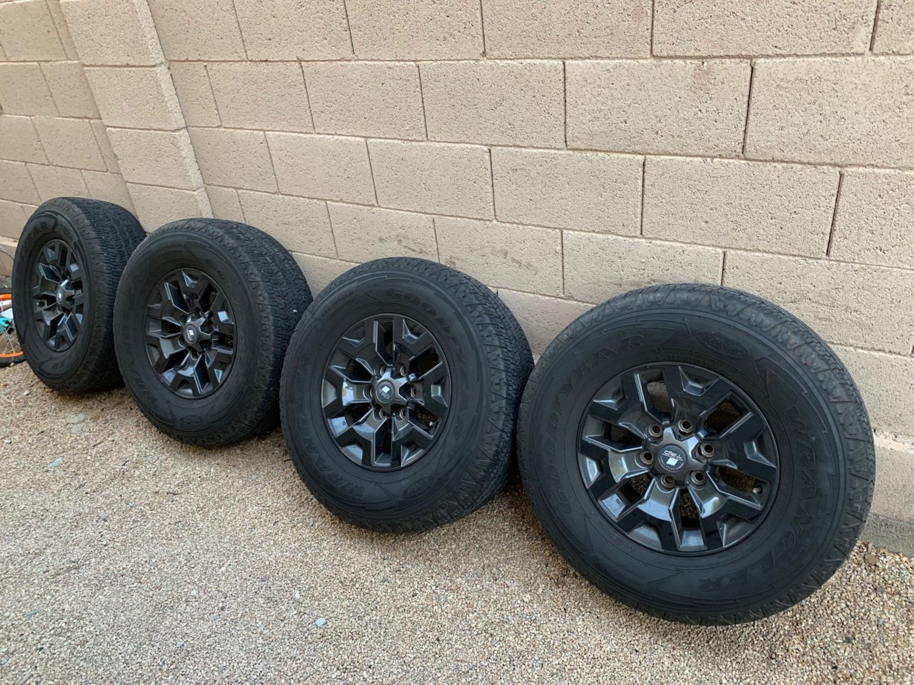4wheels.jpg