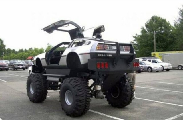 4x4 Delorean.jpg