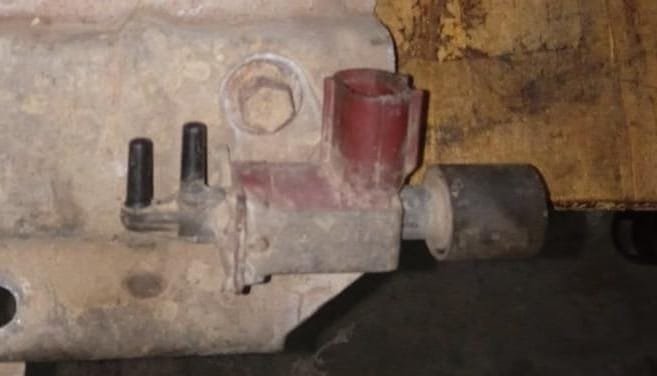 4x4 Valve.jpg