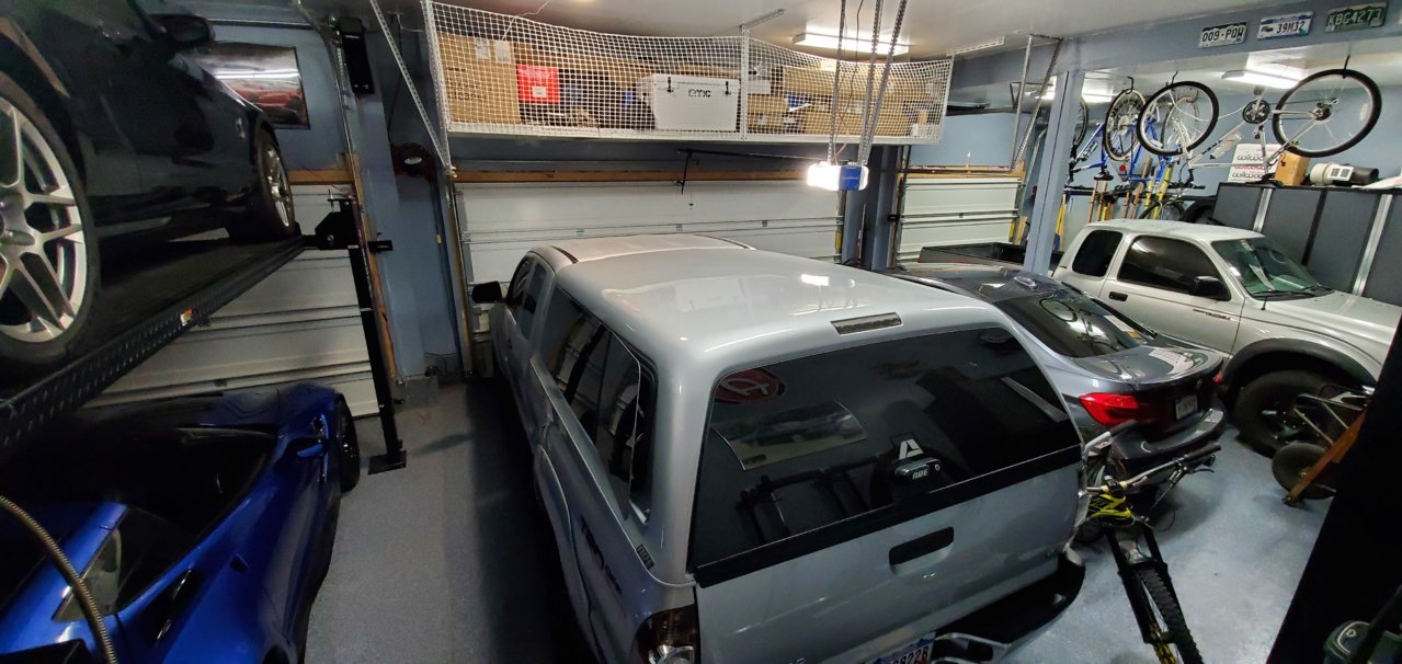 5-Car Garage.jpg