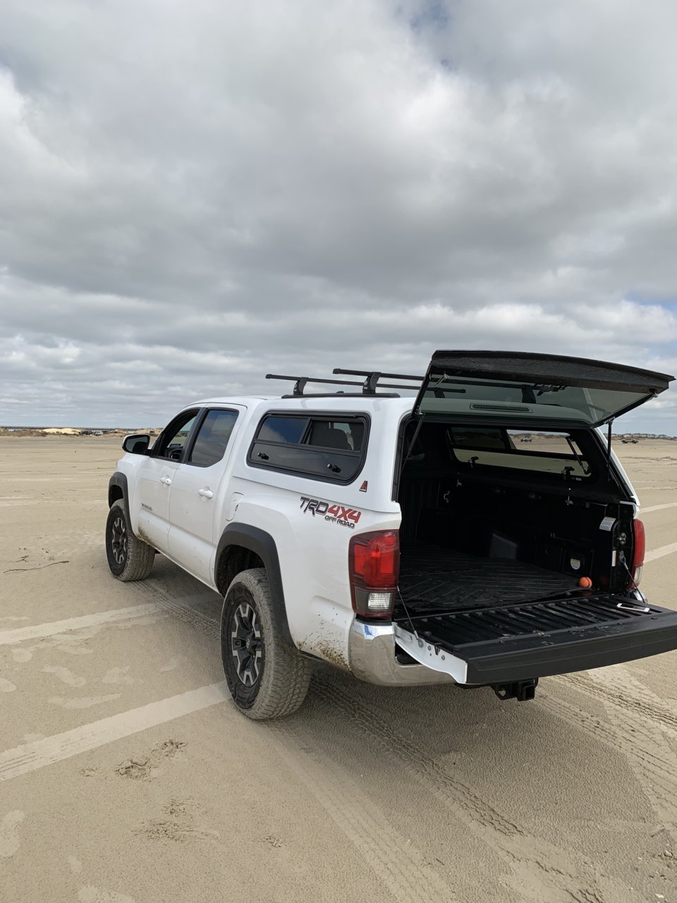 White 2018 Trd Or With Leer 100r Camper Shell Tacoma World