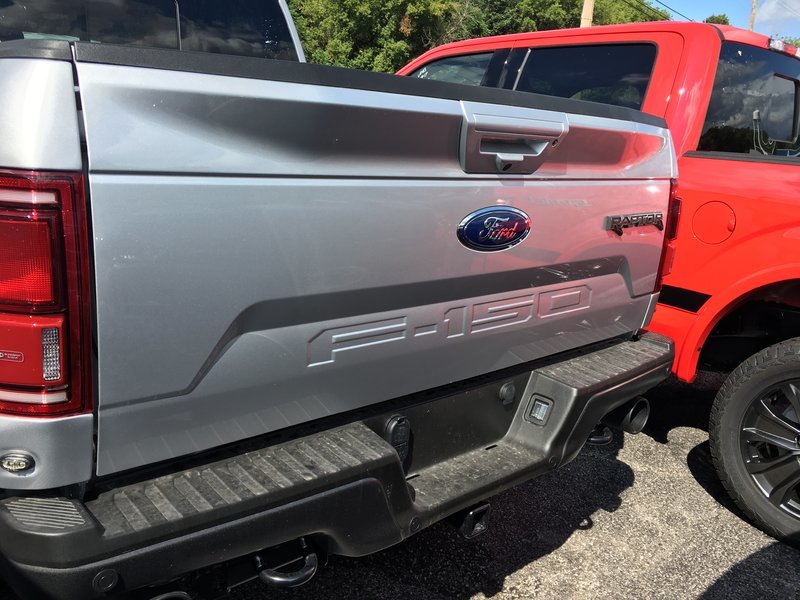 531099d1503459349-2018-tailgate-photo-au_19e1a565b7d34e82c324afcf2e7a124263473359.jpg