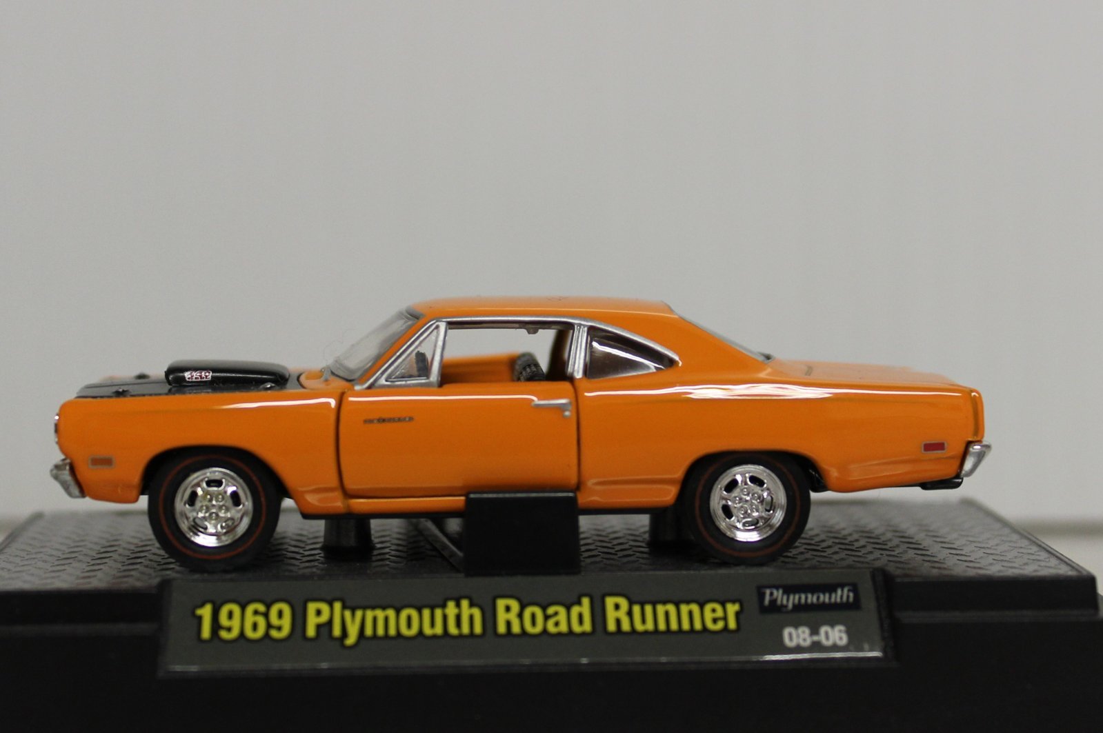 5323 hot wheels 132.jpg