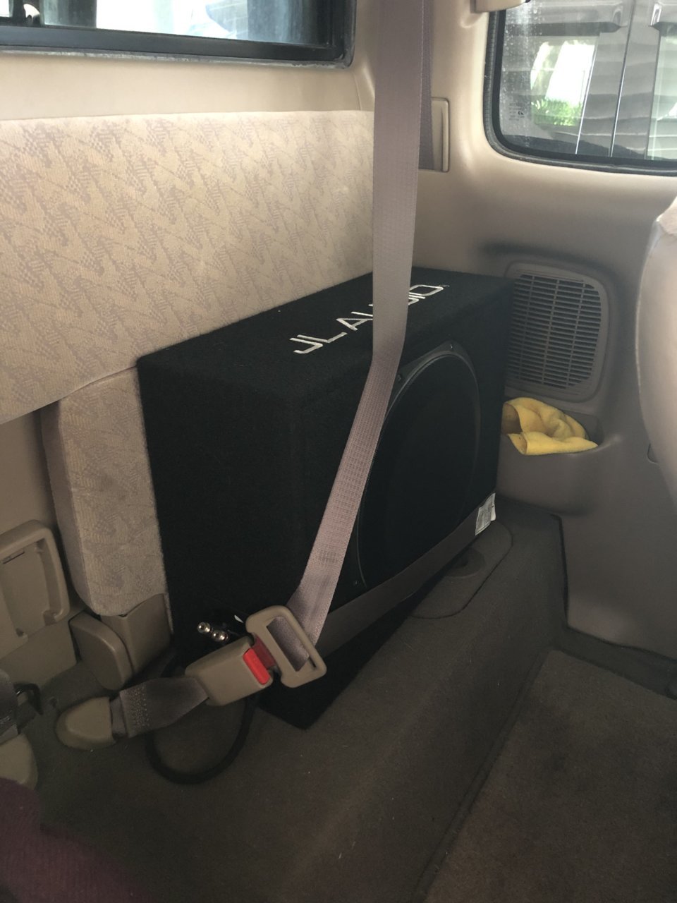 2001 toyota tacoma extended cab store subwoofer box