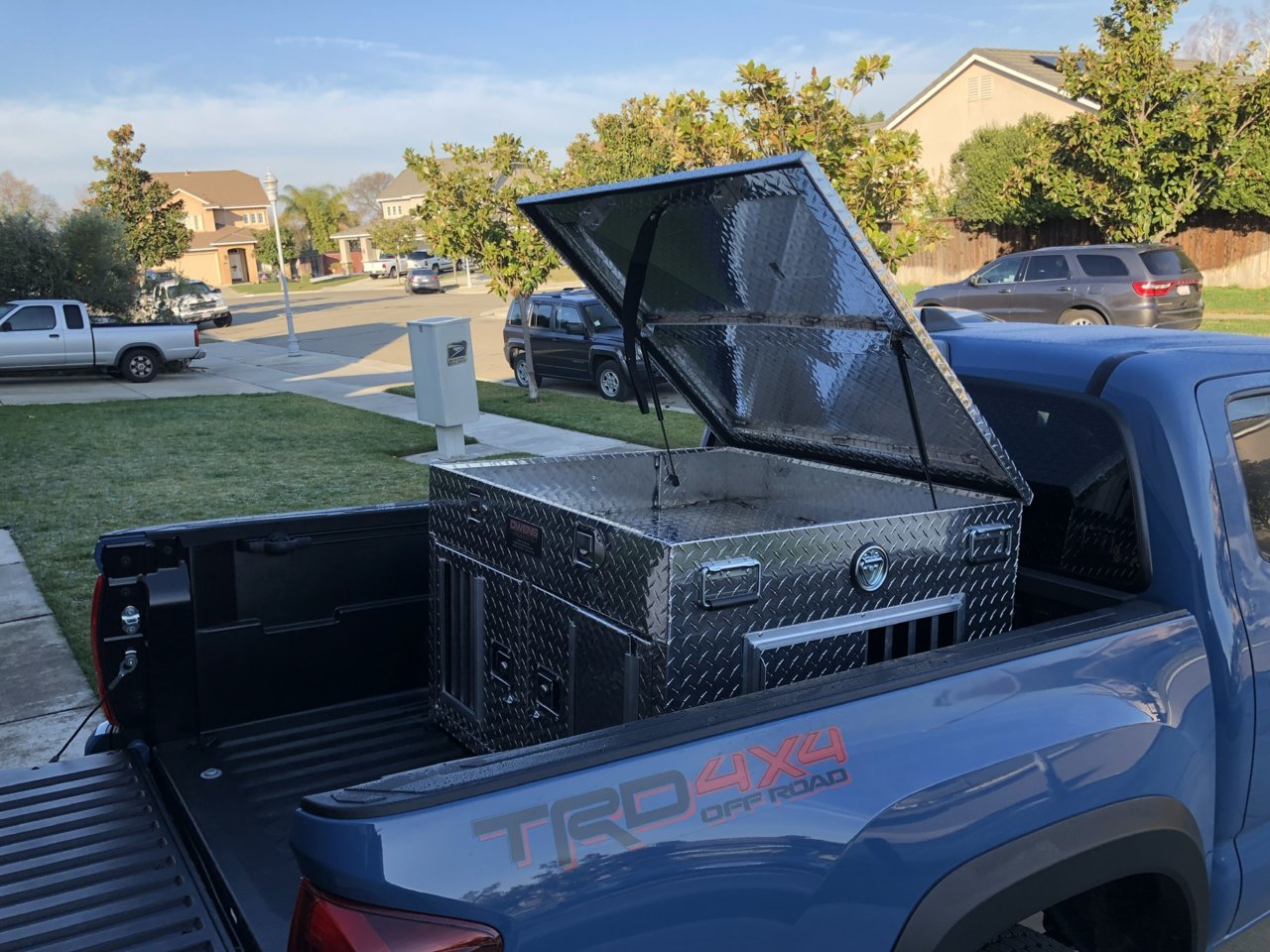 Tacoma shop dog box