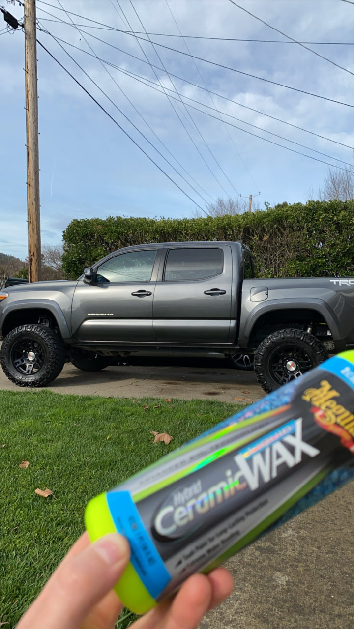 Meguiar's Cleaner Wax before and after test results on my wife's