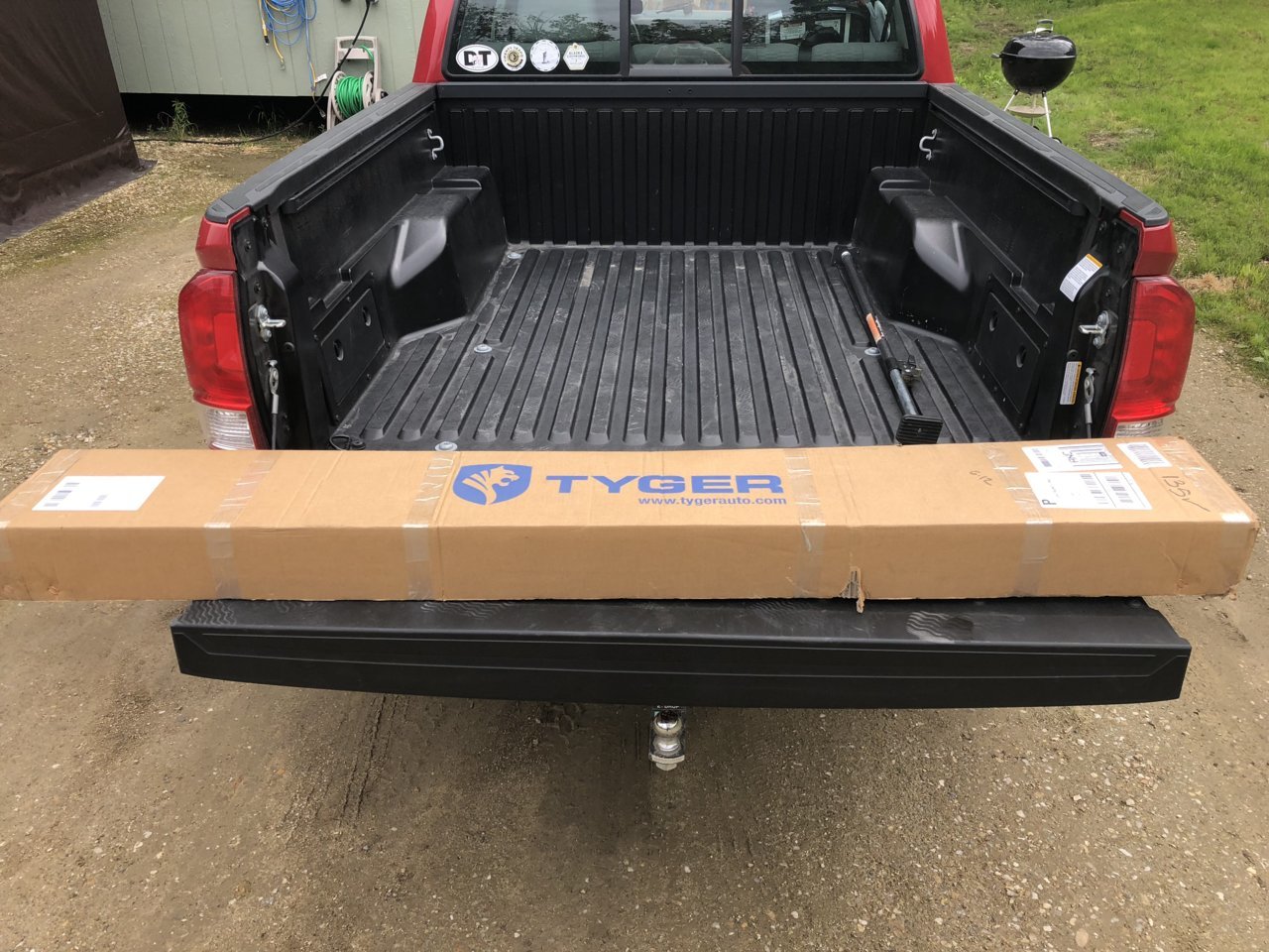 Tyger roll up store tonneau cover