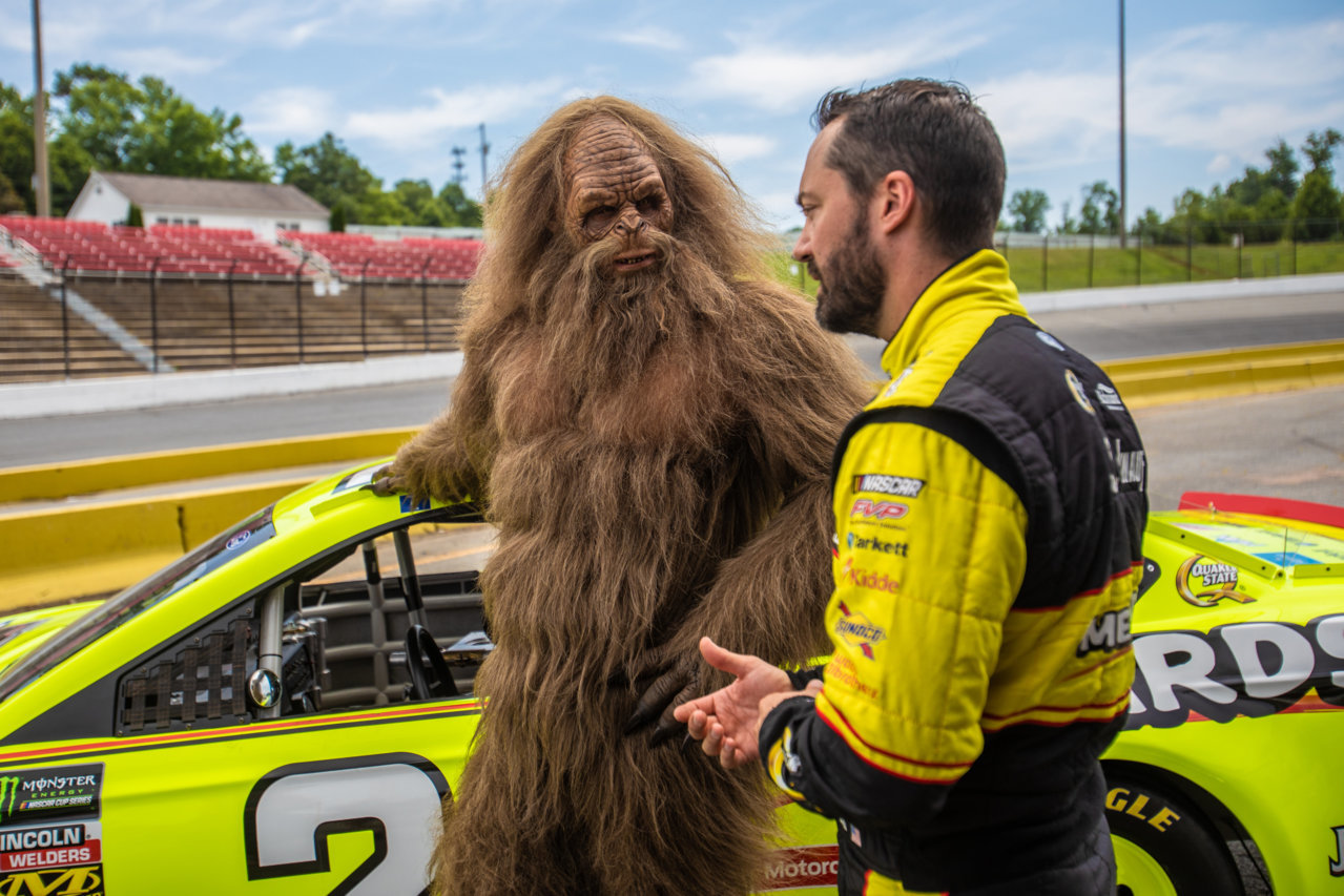 5c096fa3424698c441349d05_Racin'-with-Sasquatch-04.jpg