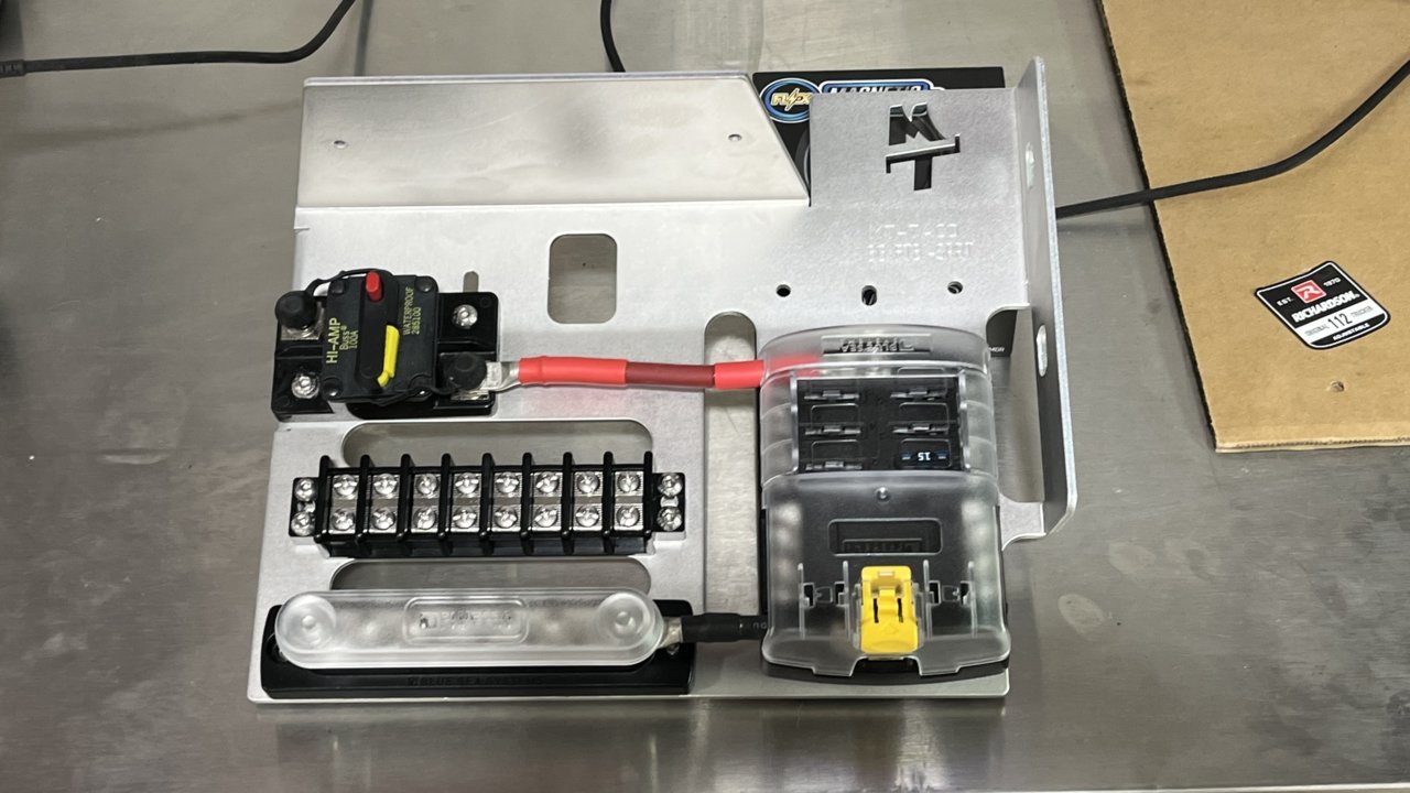 5CC76EDC-DD16-4733-81FE-951BC0A64E08.jpg