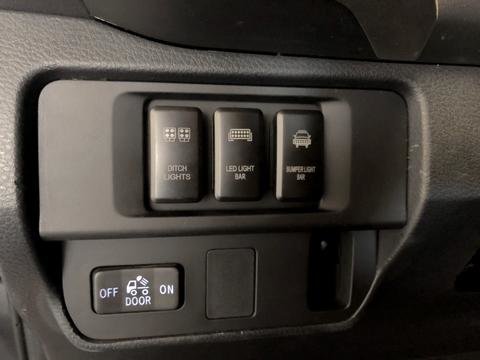 5E8945B7-4EA2-4CE3-B763-B5C700A5D469.jpg