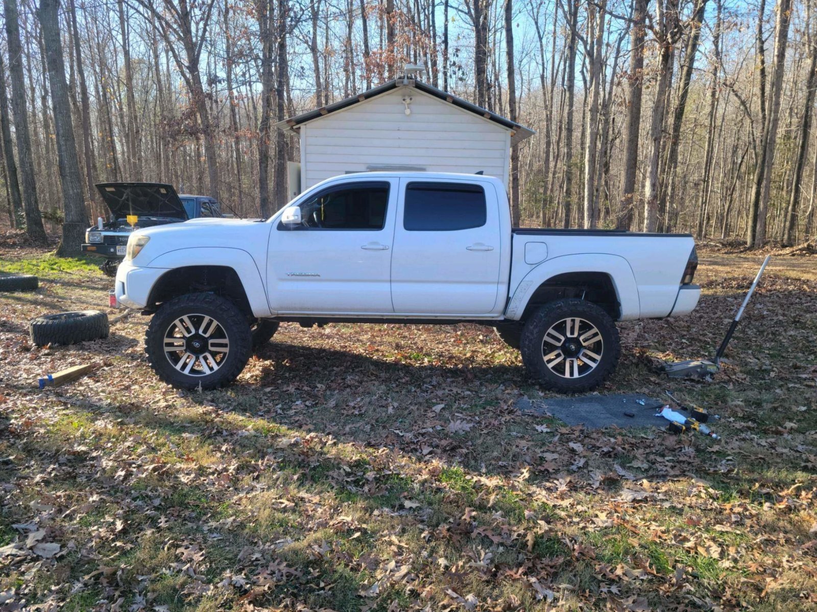 6 inches and 35s.jpg