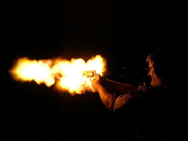 600px-Tom_500_nightfiring.jpg