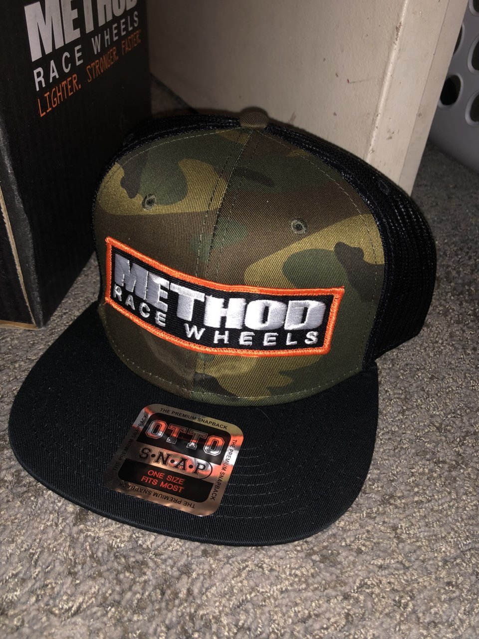 method race wheels hat