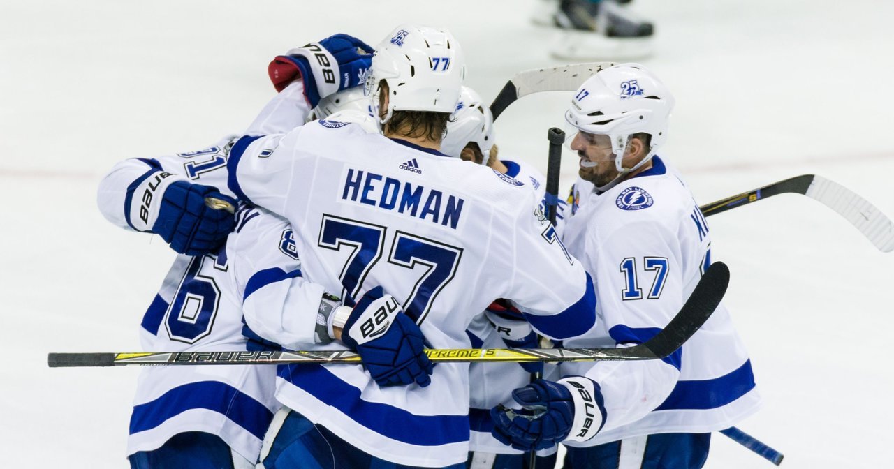 636461923589515093-USP-NHL--Tampa-Bay-Lightning-at-San-Jose-Sharks.jpg