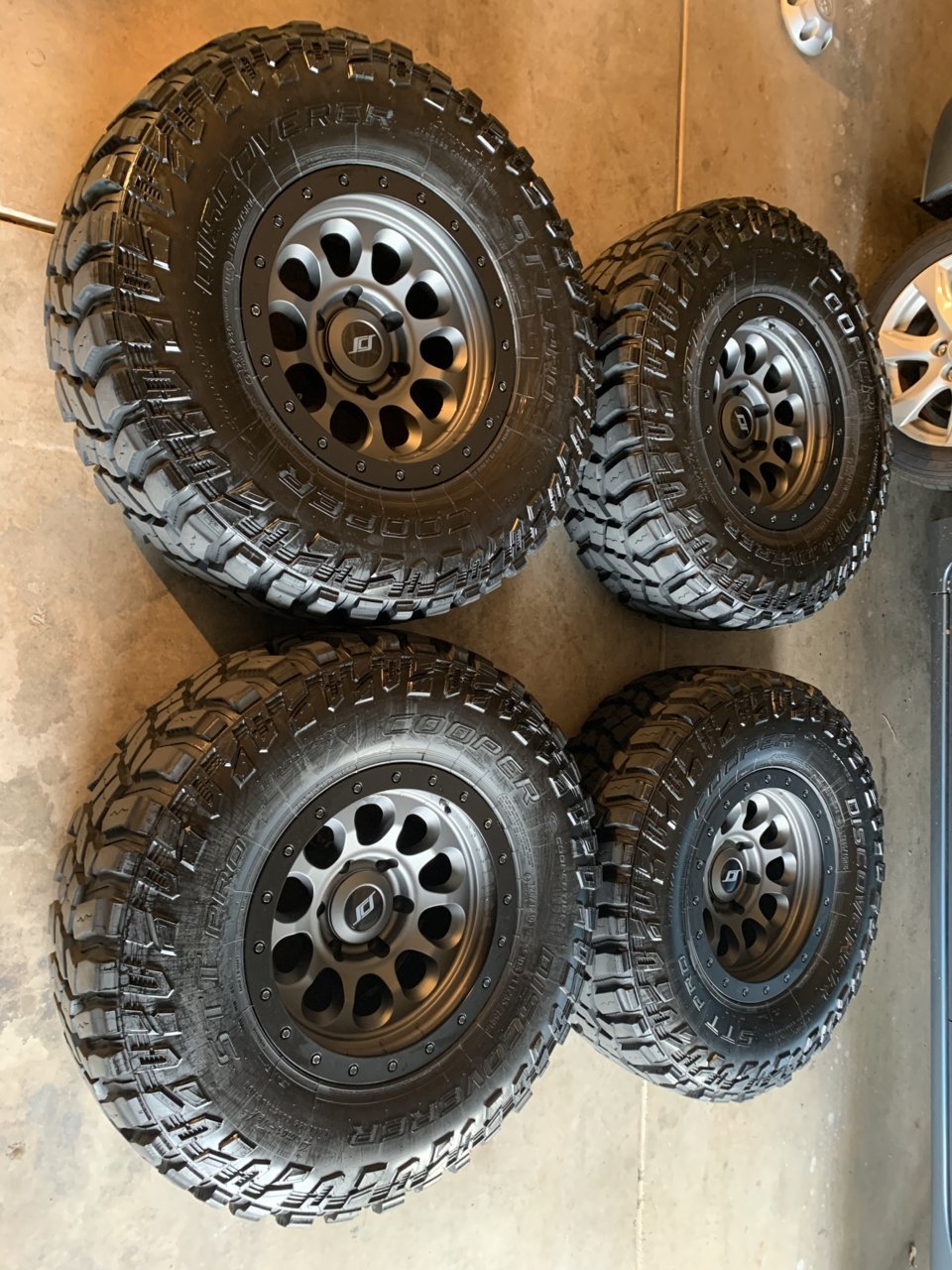 rim locks for cars