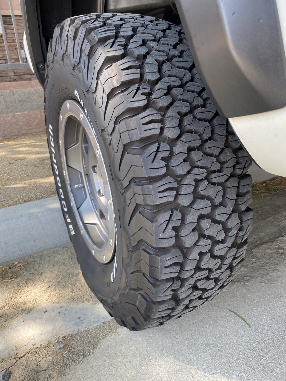 265/75R16 KO2 BFG x4 at 12/32nds like new SOLD | Tacoma World