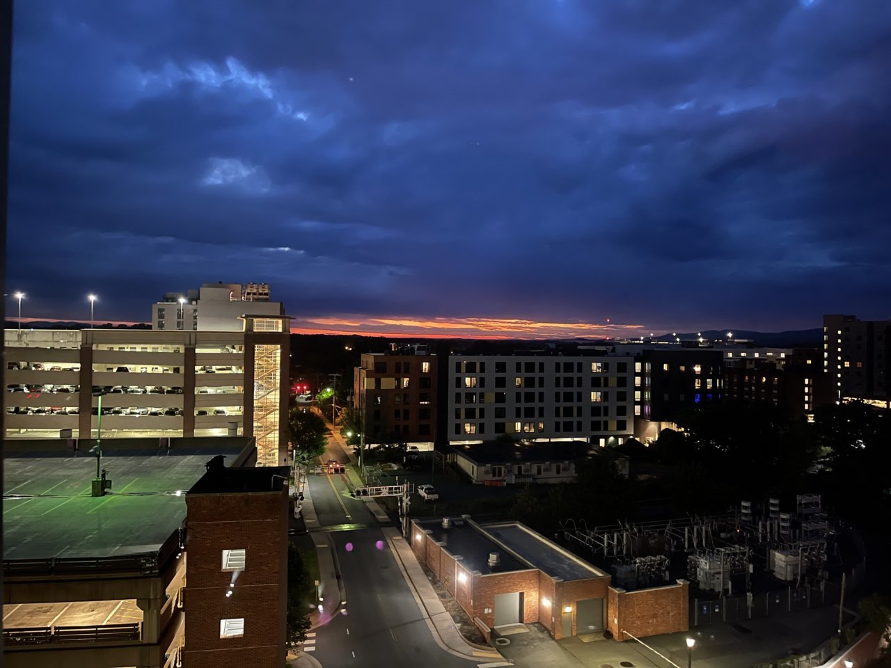 6553F3C3-FE04-469E-ADE8-AC386F67CBB4.jpg