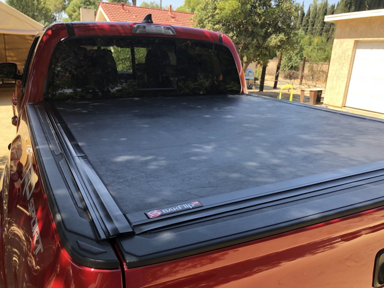 Used And Damaged Bakflip Vp Vinyl Series Hard Folding Truck Bed Cover Tacoma World