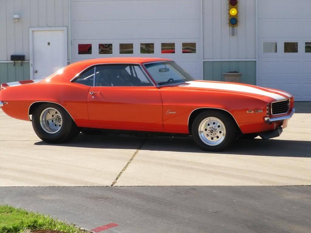 69 camaro.jpg