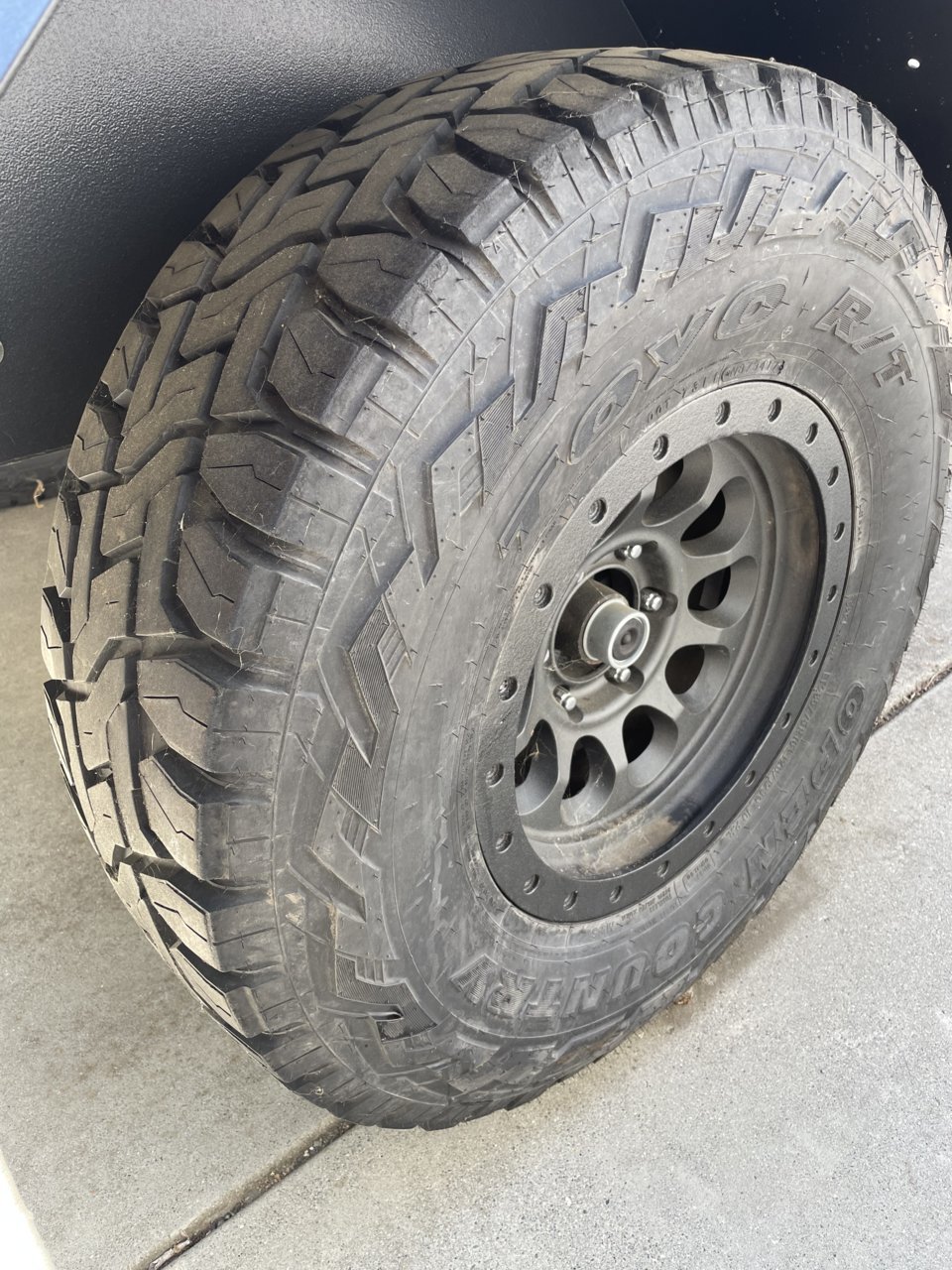 SOLD… SCS Ray 10’s custom powder coated 16” w/ 285/17r16 Toyo RT ...