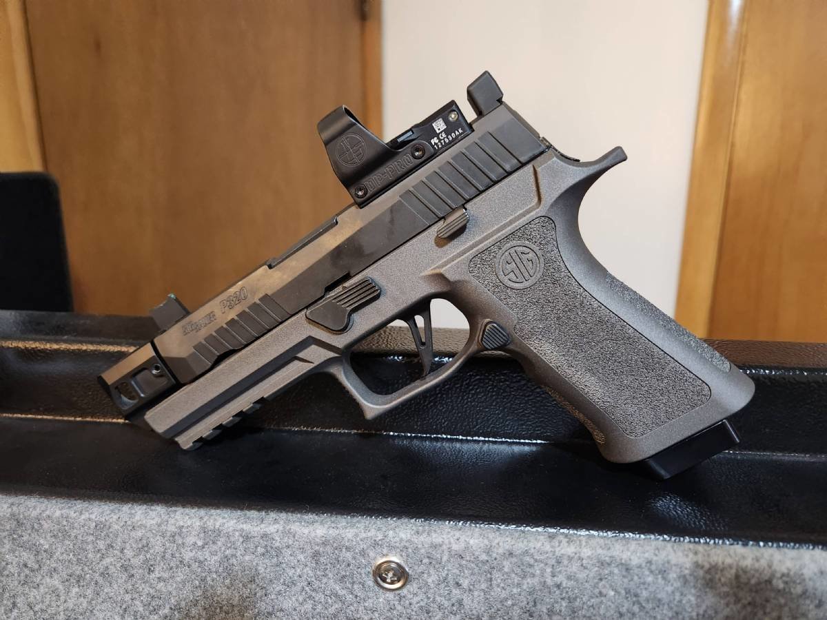 6MOA_jpg-2723914.jpg