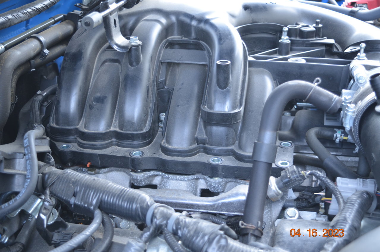 7- Manifold Spacer installed (1).jpg