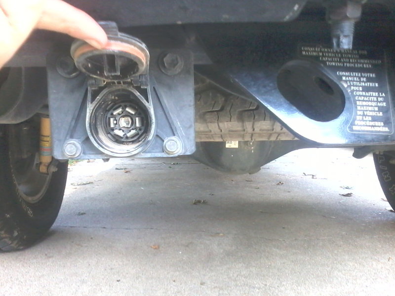 7 pin connector hitch 2.jpg