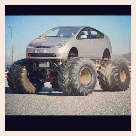 70405-would-you-drive-prius-lmfao-imageu_b3eae75cc7c47567dd9a6318e635cd81f709a48a.jpg