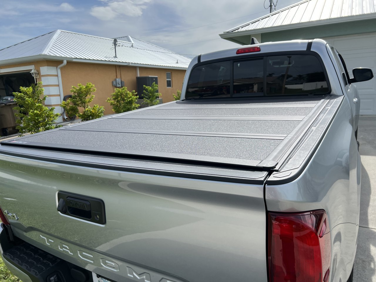 BAKFlip MX4 Tonneau Cover Installed | Tacoma World