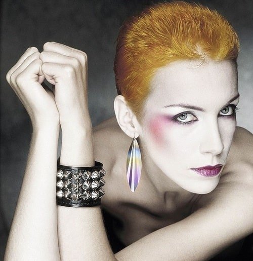 740full-annie-lennox-2639412578.jpg