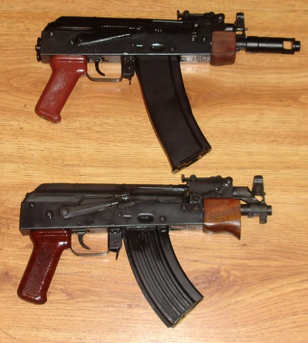 7447pistols.jpg