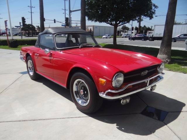 7481074-1972-triumph-tr6-thumb.jpg