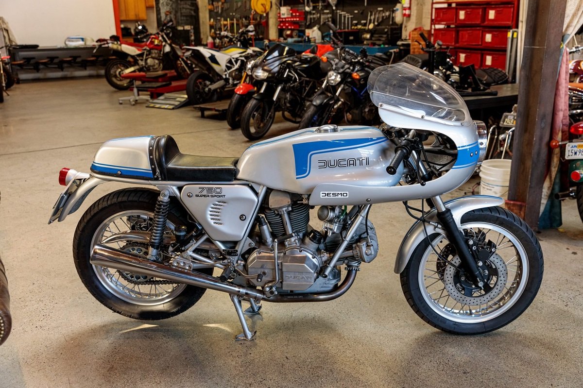 '76 Ducati.jpg