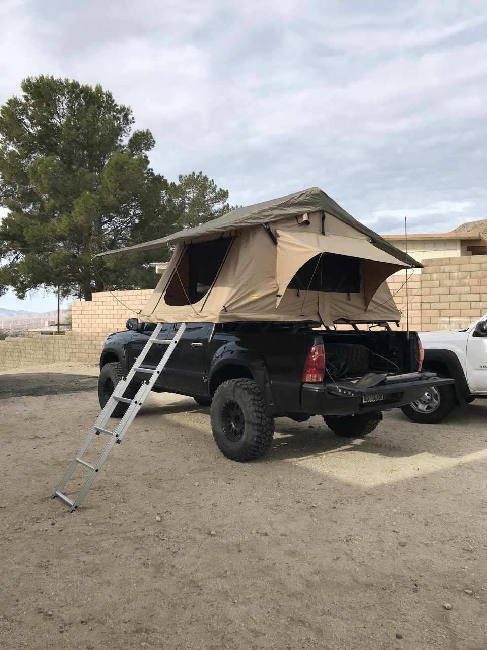 Smittybilt truck best sale bed tent