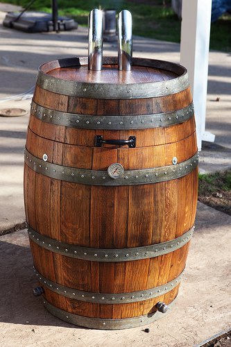 7a228aac_winebarrelsmoker.jpg