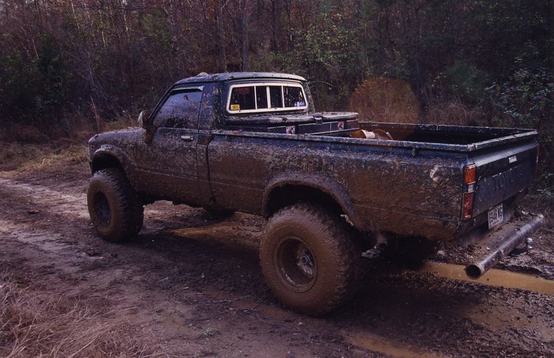 83 toy 00.jpg