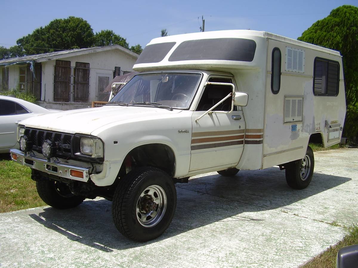 83 yota camper.jpg