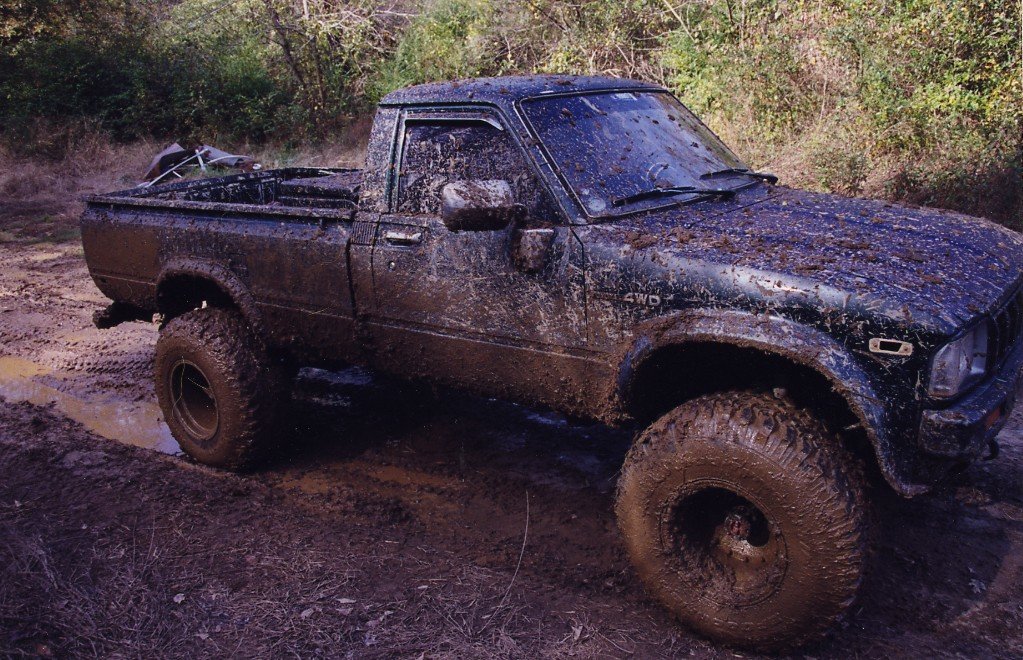 83toy01_zpsf0698a04_af25dc2ac15ec9d9f215015d62da31dc00c65197.jpg