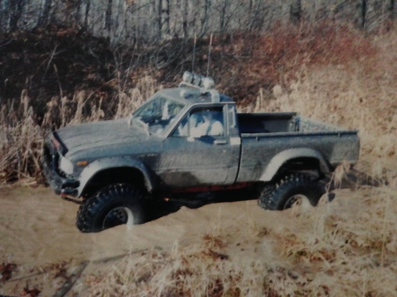 '83yota.jpg