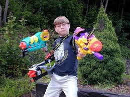 84767461yIFe8Gso2001SuperSoaker1_9dcadd2347225c202f234a9e6df4a74a981d297c.jpg