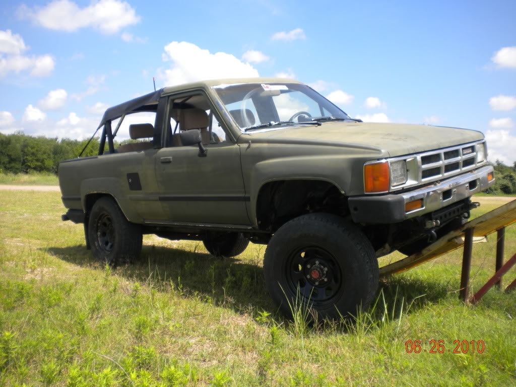 864runner232_4bbc1d3075a3abf50a69c12ddfa9027c89b1e5ab.jpg