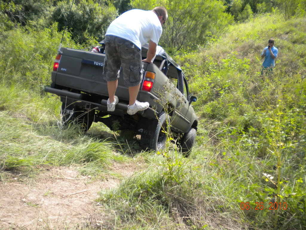 864runner240_45013a72fc2f9347cb150ae1cfade013a44aa510.jpg
