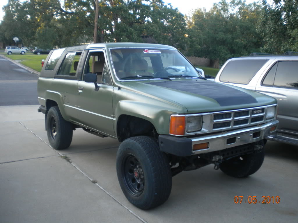 864runner257_9c0f121f16bf1d2e51488c9025d8c0acd52115b6.jpg