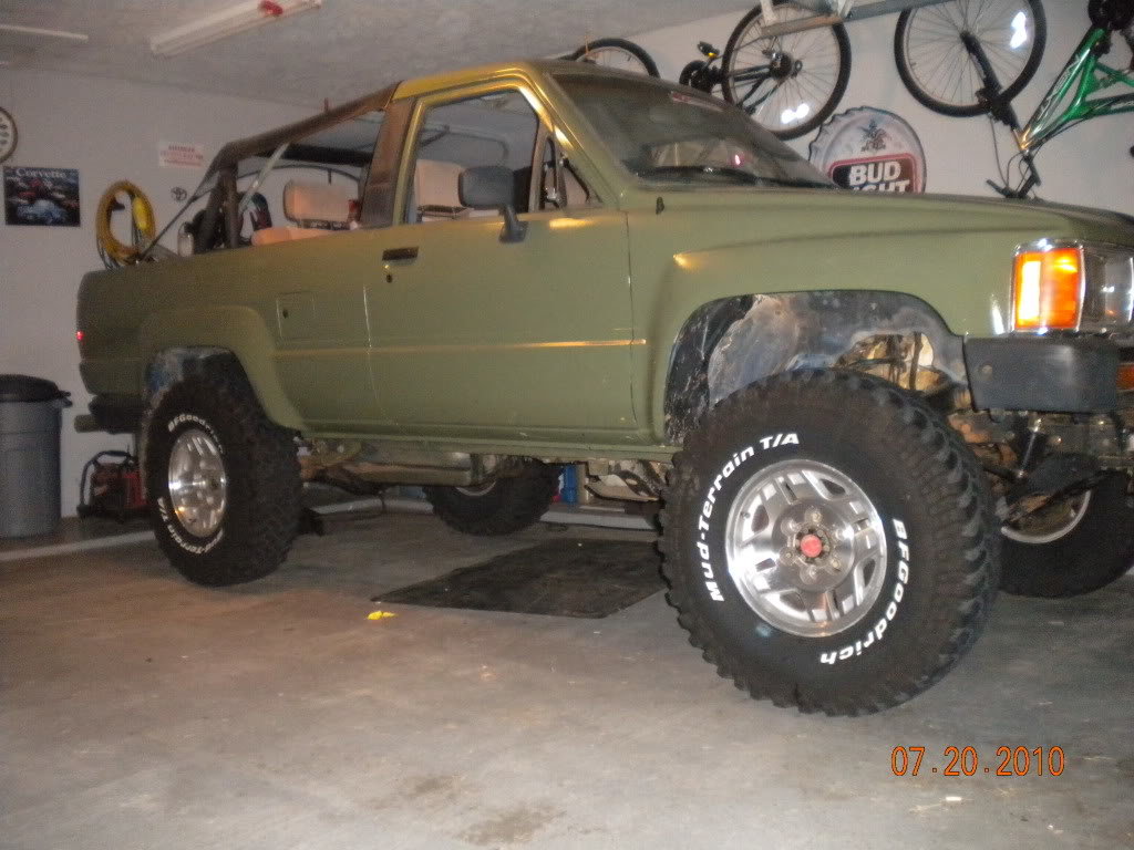864runner278_0c026f538a06160c9a664bae5bce90679f52a229.jpg